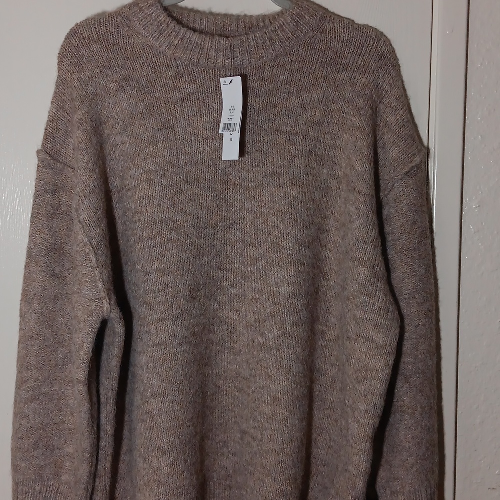 TOPSHOP sweater  tan color and very warm .size  Small